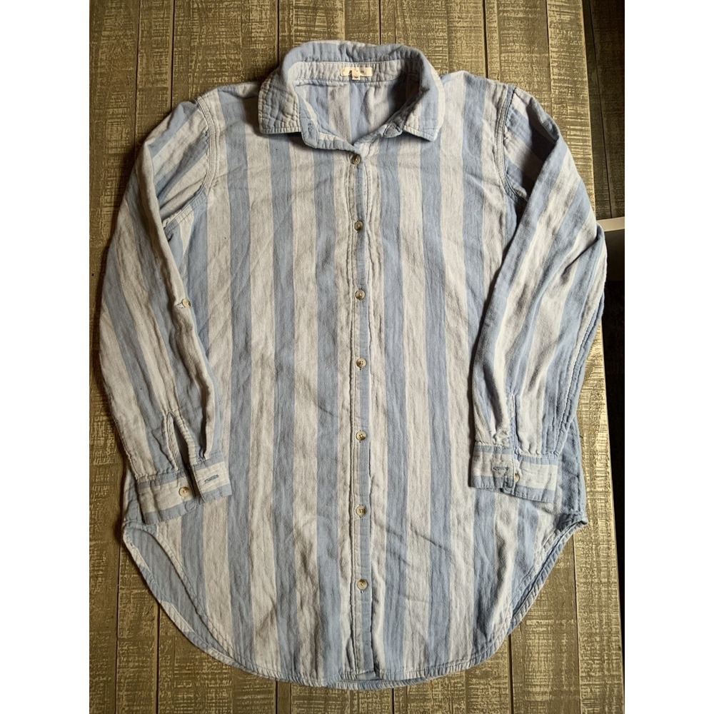 MAURICES Medium Women's LADIES BUTTON UP STRIPED BLUE SHIRT‎ LONG SLEEVE ROLL UP